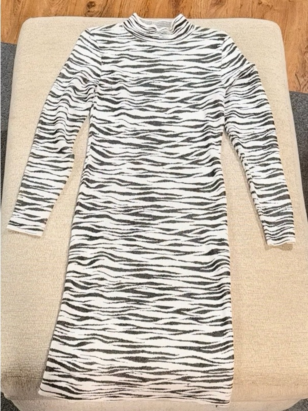 BOLD elements White and Black Zebra-Print Mock Neck Long Sleeve Dress NWT